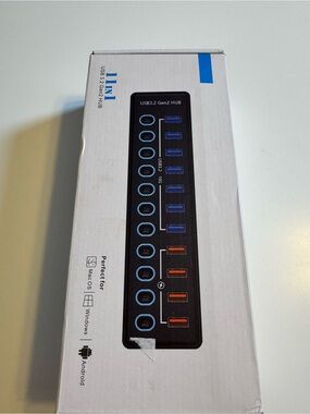USB 3.2 Gen2 11-in-1 Hub - Black with Blue & Orange Ports